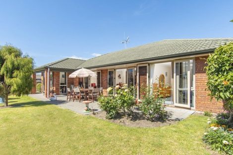 Photo of property in 19 Carrington Drive, Papamoa Beach, Papamoa, 3118