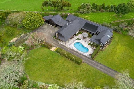 Photo of property in 382 Razorback Road, Pokeno, 2472