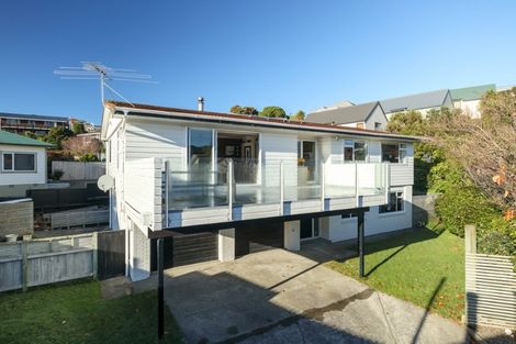 Photo of property in 7 Krishna Way, Khandallah, Wellington, 6035