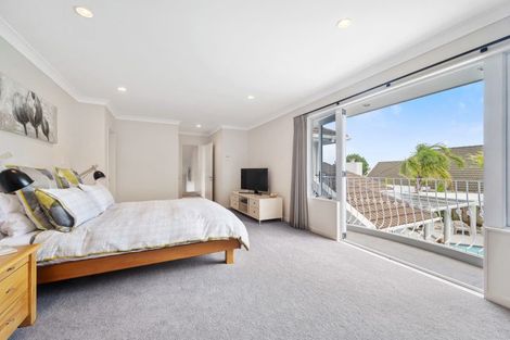 Photo of property in 38 Anaheim Boulevard, Shamrock Park, Auckland, 2016