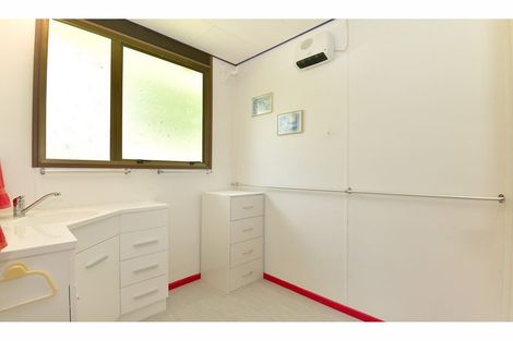 Photo of property in 16 Bay Vista Drive, Red Beach, 0932