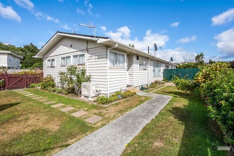 Photo of property in 11 Waddington Drive, Naenae, Lower Hutt, 5011