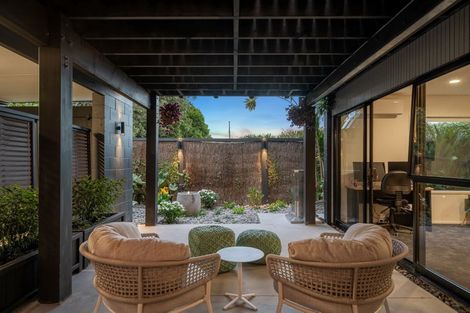 Photo of property in 25 Maritime Terrace, Birkenhead, Auckland, 0626