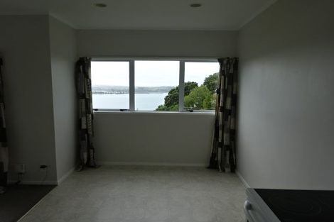 Photo of property in 83 Tiri Road, Tindalls Beach, Whangaparaoa, 0930