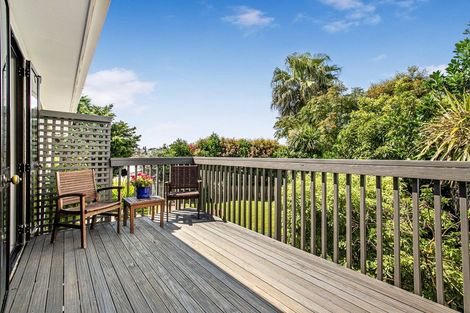 Photo of property in 29 Jean Place, Stanmore Bay, Whangaparaoa, 0932
