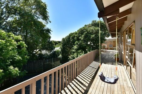 Photo of property in 1/4 John Dee Crescent, Red Beach, 0932