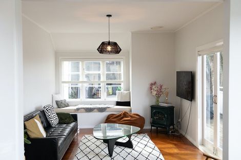 Photo of property in 1/27 Huka Road, Birkenhead, Auckland, 0626