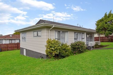 Photo of property in 1 Secretariat Place, Randwick Park, Auckland, 2105