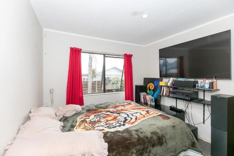 Photo of property in 48d Garland Drive, St Andrews, Hamilton, 3200