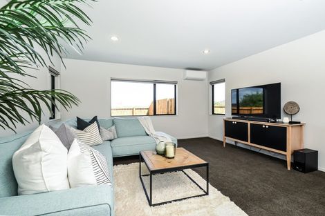 Photo of property in 58 Magellan Rise, Flagstaff, Hamilton, 3210