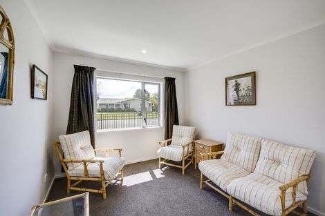 Photo of property in 9 Gebbie Road, Taradale, Napier, 4112