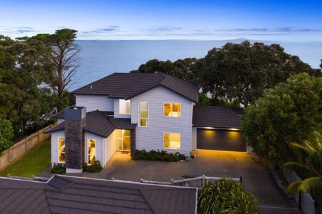 Photo of property in 869d Whangaparaoa Road, Manly, Whangaparaoa, 0930