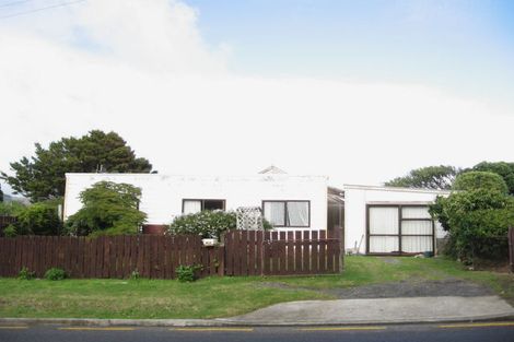 Photo of property in 6 Victor Road, Raumati Beach, Paraparaumu, 5032