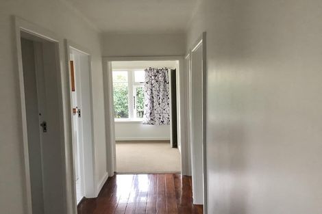 Photo of property in 18 Avonhead Road, Avonhead, Christchurch, 8042