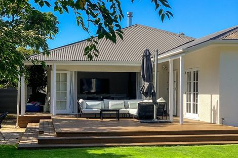 Photo of property in 105 Petrie Street, Richmond, Christchurch, 8013