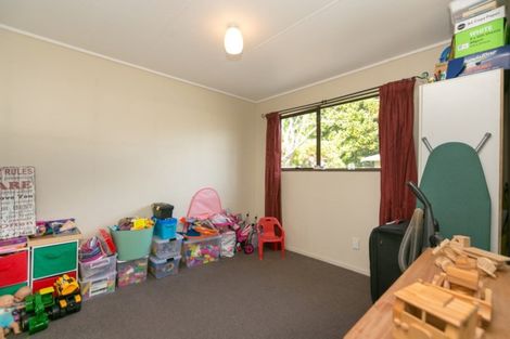 Photo of property in 77 Poplar Grove, Whalers Gate, New Plymouth, 4310
