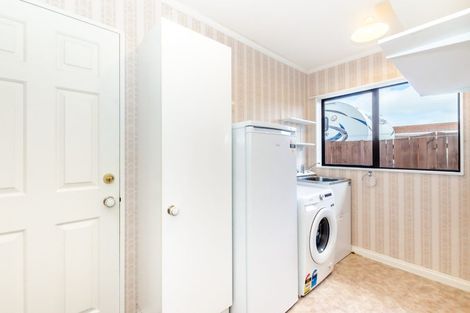 Photo of property in 31 Awanui Drive, Waikanae, 5036