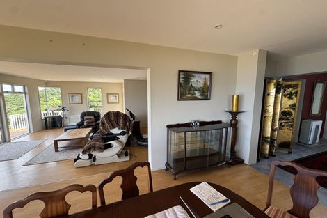 Photo of property in 14 Forbes Lane, Newlands, Wellington, 6037