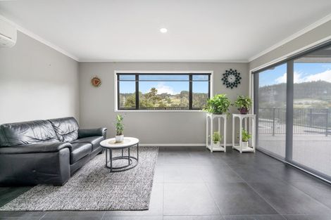 Photo of property in 165b Oraha Road, Kumeu, 0892