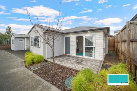 Photo of property in 147b Astley Avenue, New Lynn, Auckland, 0600