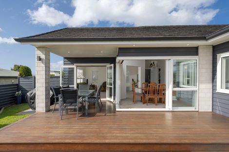 Photo of property in 5 Holyoake Terrace, Omokoroa, 3114