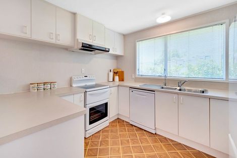 Photo of property in 9 Tyndrum Place, Highland Park, Auckland, 2010