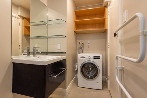 Photo of property in Ionian Flats, 123-125 Brougham Street, Mount Victoria, Wellington, 6011