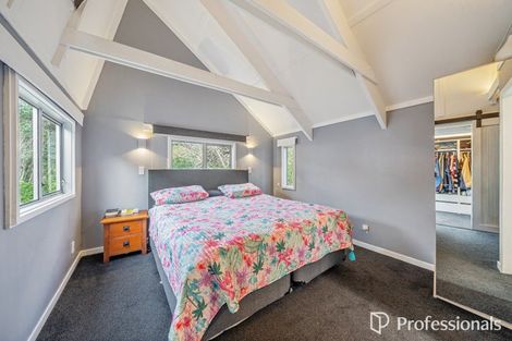 Photo of property in 57 Poto Road, Normandale, Lower Hutt, 5010