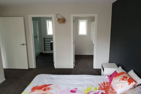 Photo of property in 20 De Val Drive, Titirangi, Auckland, 0604