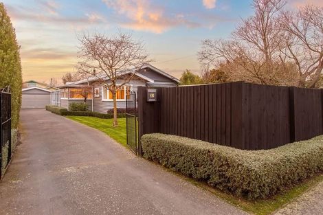 Photo of property in 32 Windermere Road, Papanui, Christchurch, 8053