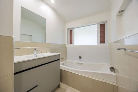 Photo of property in 54 Nile Road, Milford, Auckland, 0620