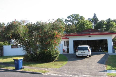 Photo of property in 25 Sandiacre Way, Browns Bay, Auckland, 0630