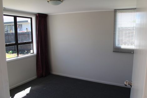 Photo of property in 11 Minton Place, Manurewa, Auckland, 2102