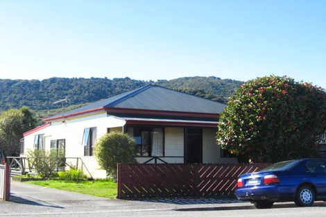 Photo of property in 21 Buccleugh Street, Greymouth, 7805