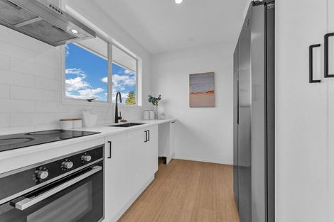 Photo of property in 5 Tabitha Crescent, Henderson, Auckland, 0612