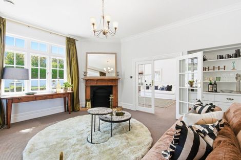 Photo of property in 15 Lucknow Terrace, Khandallah, Wellington, 6035