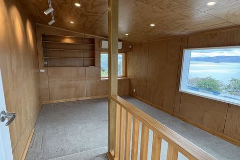 Photo of property in 71 Seatoun Heights Road, Seatoun, Wellington, 6022