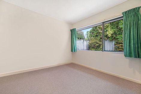 Photo of property in 1/12 Beatrice Avenue, Hillcrest, Auckland, 0627