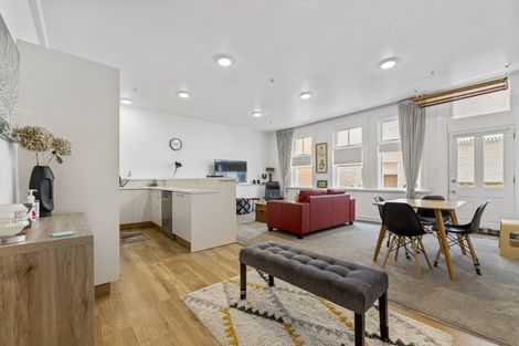 Photo of property in 12/31 Dowling Street, Dunedin Central, Dunedin, 9016