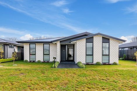 Photo of property in 24 Bastille Court, Rangatira Park, Taupo, 3330