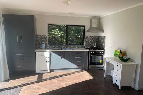 Photo of property in 195 Orere-matingarahi Road, Orere Point, Papakura, 2585