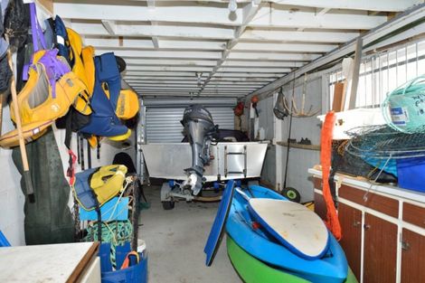 Photo of property in 88 Newcastle Street, Mahia, 4198