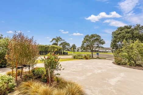 Photo of property in 337 Harbour Drive East, Matarangi, Whitianga, 3592