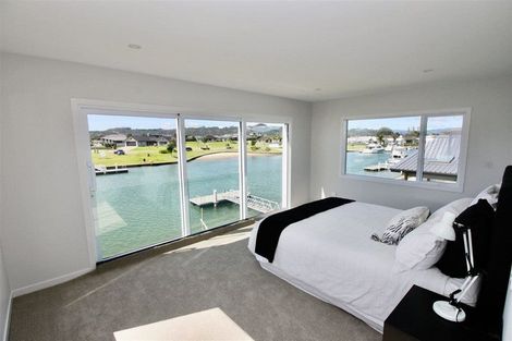 Photo of property in 15 Awatea Drive, Whitianga, 3510
