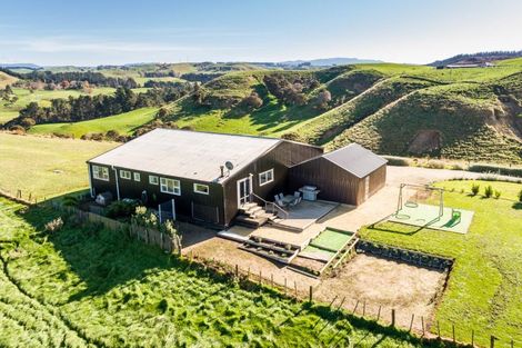 Photo of property in 1292 Taihape Road, Sherenden, Hastings, 4179