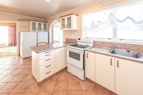 Photo of property in 30 Miro Street, Castlecliff, Whanganui, 4501