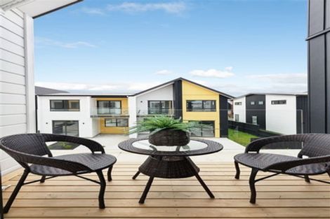 Photo of property in 30 Whakato Avenue, Kumeu, 0810