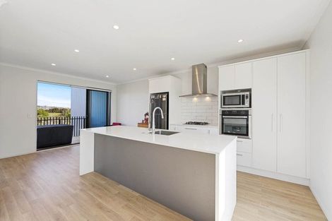 Photo of property in 1 Bonnette Road, Flat Bush, Auckland, 2019