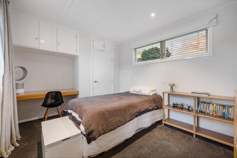 Photo of property in 17 Poto Street, Te Atatu South, Auckland, 0610