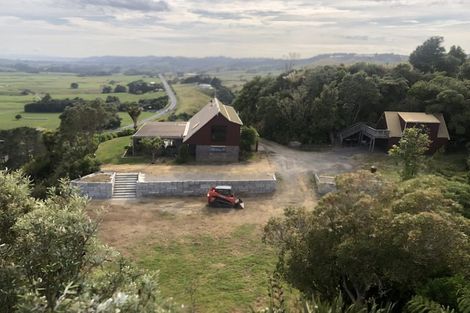 Photo of property in 70 Okoki Road, Urenui, 4375